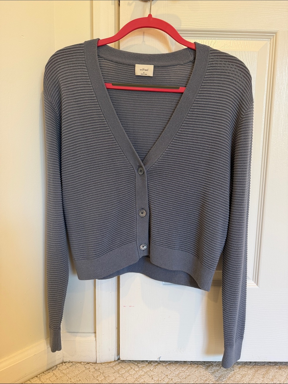 Aritzia Wilfred Cropped Ribbed V-Neck Cardigan - blue
